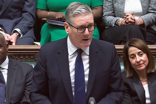 'Waffling' Starmer is mauled over shambolic ID cards U-turn in brutal PMQs as furious Labour MPs say they can't defend government policies