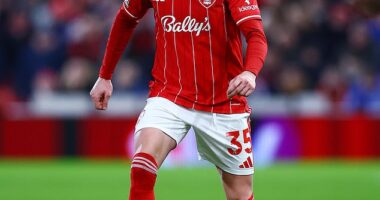 Arsenal left-back Oleksandr Zinchenko is due to undergo a medical at Ajax on Friday