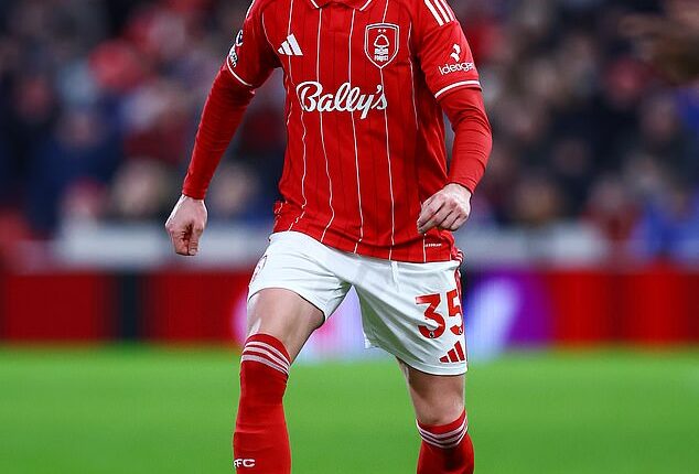 Arsenal left-back Oleksandr Zinchenko is due to undergo a medical at Ajax on Friday