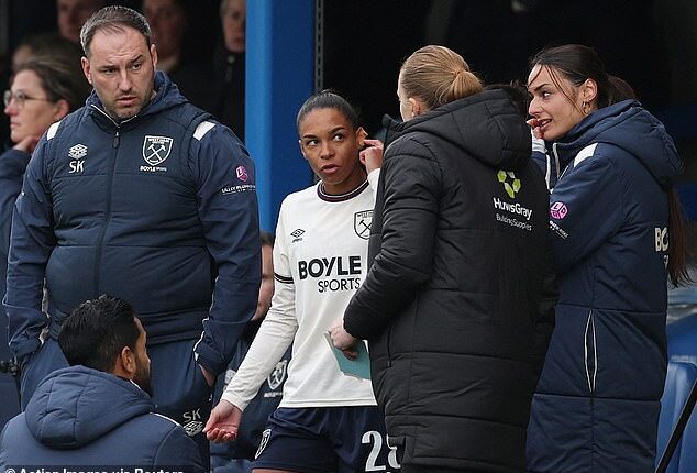 Cascarino was set to come on at the start of the second half when she was told by referees that she would not be allowed to enter the field unless she removed her earring