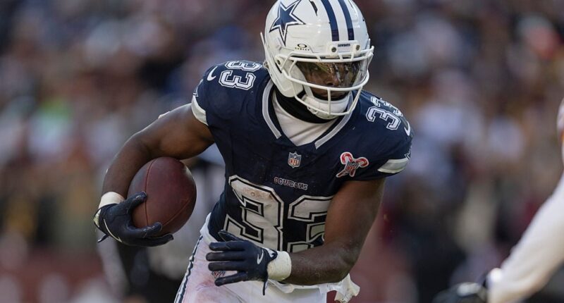 Celebrity Net Worth logo