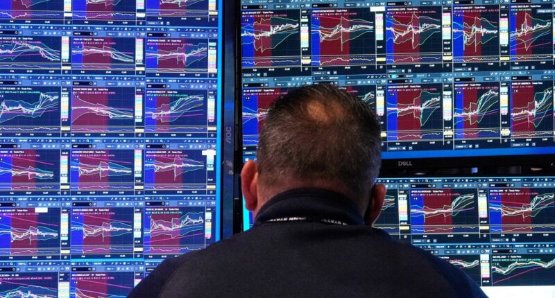 Asian shares drop after Wall Street retreats thanks to sinking tech stocks