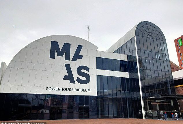 Aussies are furious over the demolition of one of Sydney's most recognisable cultural landmarks