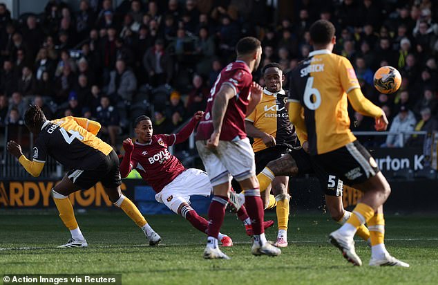 Crysencio Summerville scored West Ham's winning goal in the early stages of extra-time