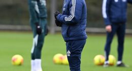 Mikel Arteta has told his Arsenal players to leave the club if they can't cope with title pressure