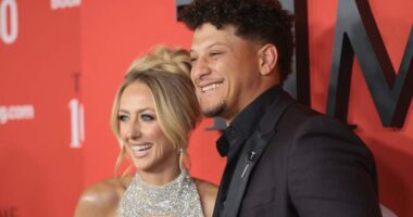 Chiefs QB Patrick Mahomes, Wife Brittany Make TV Announcement