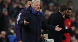 Everton manager David Moyes has compared football's set piece obsession to 'wrestling'