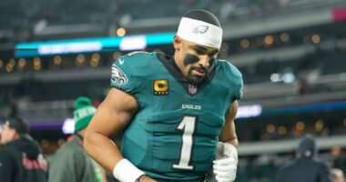 Eagles Complete QB Coaching Overhaul With Internal Promotion