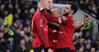 Benjamin Sesko (left) once again saved Manchester United with a winning goal off the bench