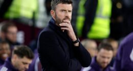 Everton vs Manchester United live: Latest team news and line-ups from Premier League