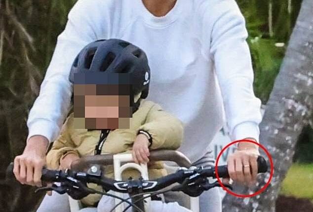 Gisele Bundchen, 45, flashed her wedding band for the first time since secretly tying the knot with Joaquim Valente two months earlier