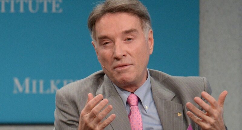 Celebrity Net Worth logo