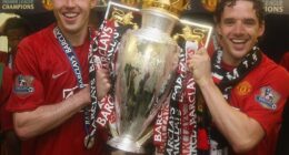 Owen Hargreaves (right) offers a compelling insight into his old team-mate Michael Carrick (left)