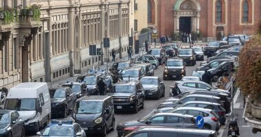 JD Vance¿s large motorcade clogged access roads around the Milan skating venue on Friday, delaying athletes and staff heading to their events