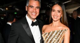 Jessica Alba and Cash Warren finalize divorce 2 years after separating