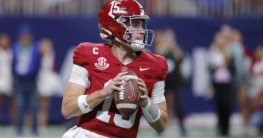 Jets Predicted to 'Roll the Dice' on Alabama QB Ty Simpson