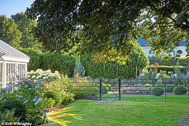 ‘Estate railing is perfect for keeping the dogs safely in the back garden when the front gate is open.’