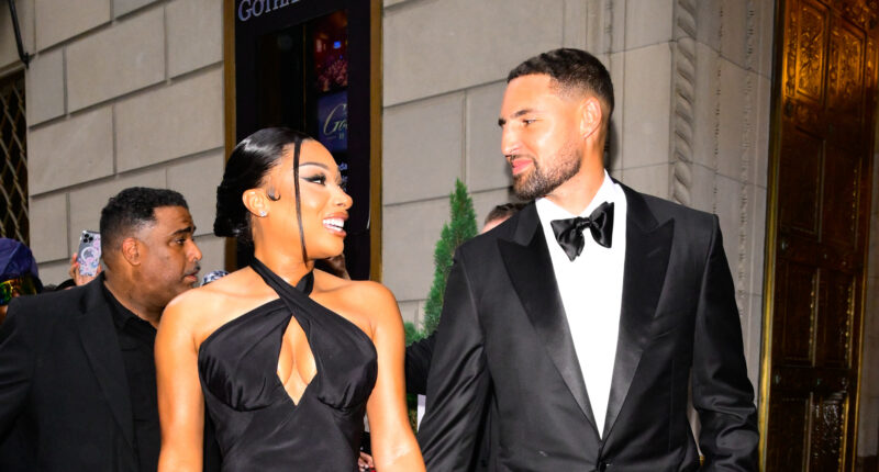 FMegan Thee Stallion Klay Thompson Reaction 36th Birthday Bash Bone Thugs-N-Harmony videos