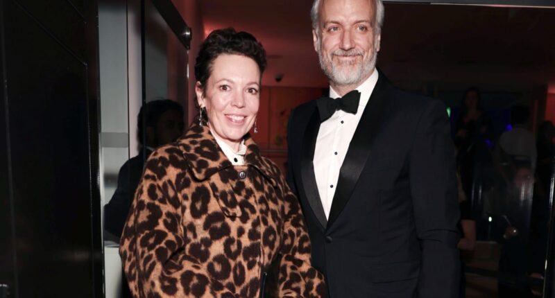 Olivia Colman describes herself to her husband as a gay man