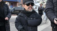 Peter Dinklage rescues legendary columnist from icy stoop