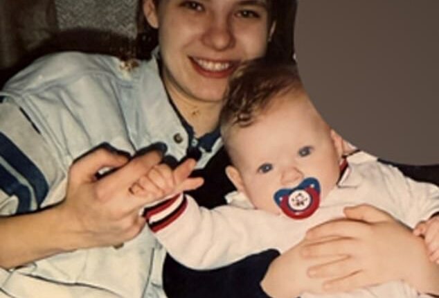 Izabela and Kasia as baby. Kasia, now 25, said she feared something had happened when she stopped calling her in 2010