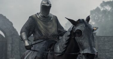 Possibly No One Has Ever Been More Injured Than Dunk in AKOTSK Episode 5