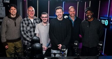 Prince William has made a surprise appearance on BBC Radio 1's Life Hacks to promote men's mental health and suicide prevention.