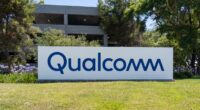 Qualcomm’s stock falls as memory pressures hit outlook