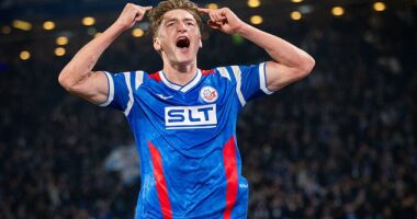 Rangers have paid £4m to sign German striker Ryan Naderi from Hansa Rostock