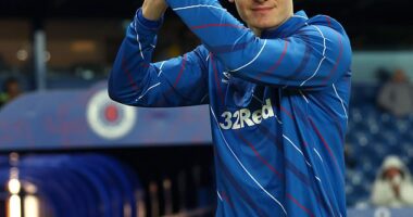 Striker Ryan Naderi completed his move to Rangers from Hansa Rostock on deadline day