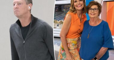 Savannah Guthrie's husband spotted hurrying back to Tucson as desperate search for mother-in-law continues