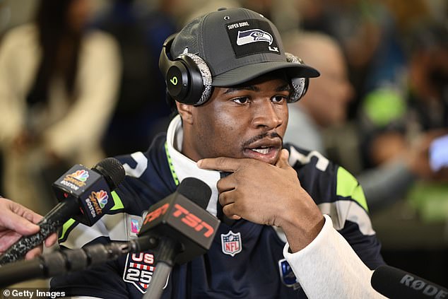 Seahawks rookie safety Nick Emmanwori suffered an ankle injury in practice this week