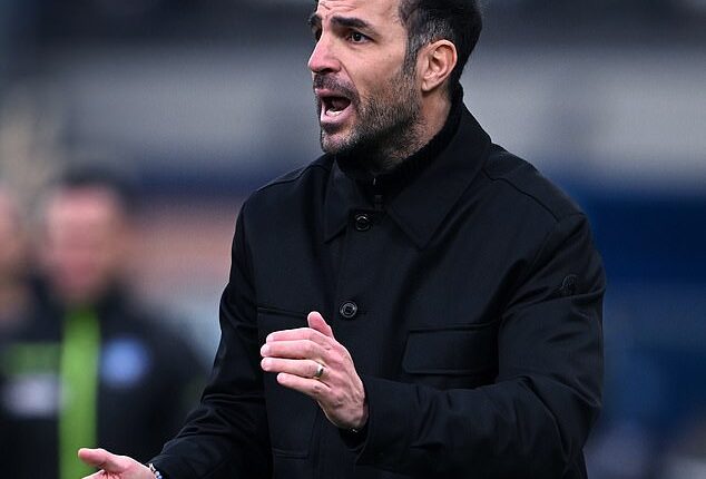 Cesc Fabregas tore into Alvaro Morata after his red card in Como's 2-1 defeat by Fiorentina