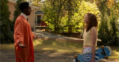 STRANGER THINGS: SEASON 5. (L to R) Caleb McLaughlin as Lucas Sinclair and Sadie Sink as Max Mayfield in Stranger Things: Season 5. Cr. COURTESY OF NETFLIX © 2025