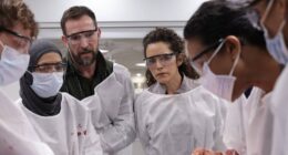 The Pitt’s Noah Wyle and Cast Break Down Season 2's Devastating Death