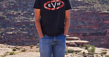 Kravin X. Keyanna is the 19-year-old son of Teracita Keyanna. He was born with a hole in his heart that later healed. He spent years living in a home that was within a mile of two uranium mines and a uranium mill