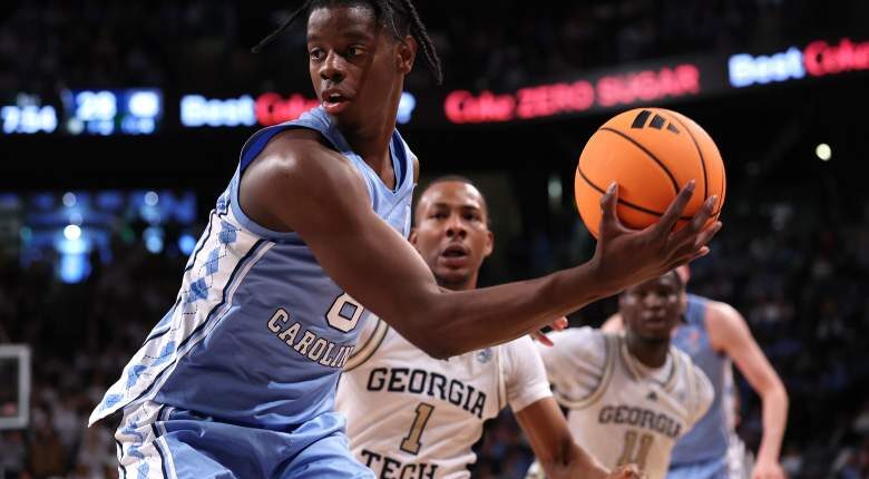 UNC Basketball Injury News: Caleb Wilson Fractures Hand