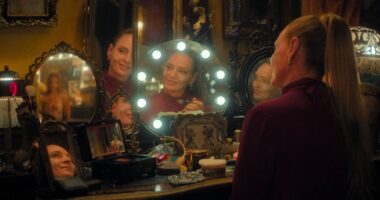 Uma Thurman Once Again Becomes A Kill Bill-Esque Assassin In First Look At Prime Video's New Thriller Pretty Lethal