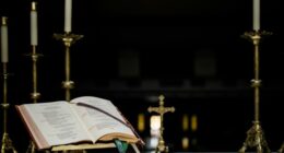 University Students Brave Brutal Temps to Build Spectacular Ice Chapel, Celebrate Candlemas – RedState