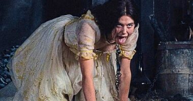 Puppy love? Alison Oliver as Isabella in Wuthering Heights