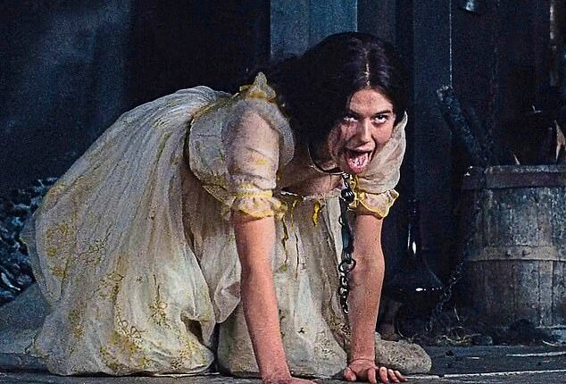 Puppy love? Alison Oliver as Isabella in Wuthering Heights