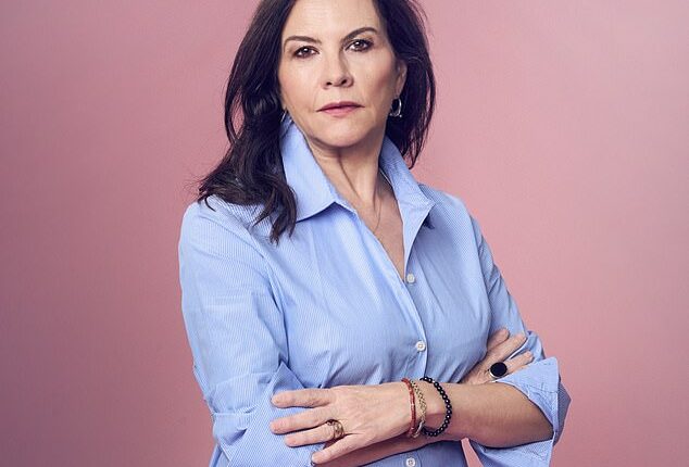 Sian Sturgis' leg dislocated from her hip socket, leaving her in excruciating pain. But, she writes, the NHS has an issue with women's pain, so her suffering was not treated with urgency