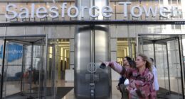 Why this investor says you can make good money off software stocks — if you trade them like telephone directories