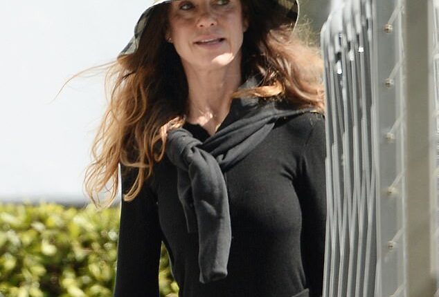 She is a nepo baby to two very iconic, talented old Hollywood movie stars with lengthy resumes