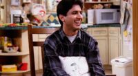 21 Years Later, Ray Romano Officially Reveals the Letter Muhammad Ali Sent After This Iconic ‘Raymond’ Episode