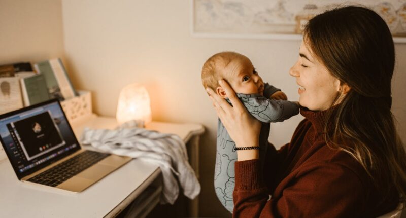 5 Ways Working Moms Can Save Their Best Energy For Their Kids