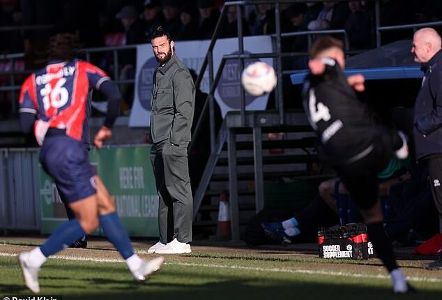 Andy Carroll continued his dream start to management on Saturday as his Dagenham & Redbridge side won again