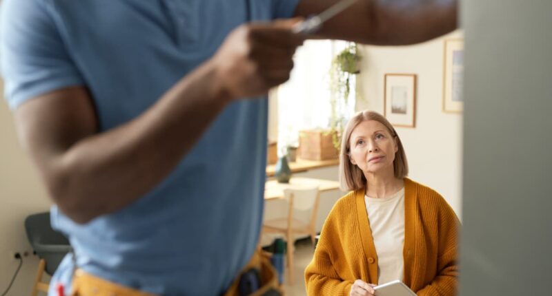 Annuities in 401(k) plans aren’t all they’re cracked up to be