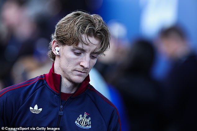 Anthony Gordon hit out at Alan Shearer and Wayne Rooney for spreading 'complete nonsense'