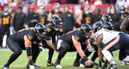 Bears Quickly Host Pro Bowl Center After Dalman’s Retirement